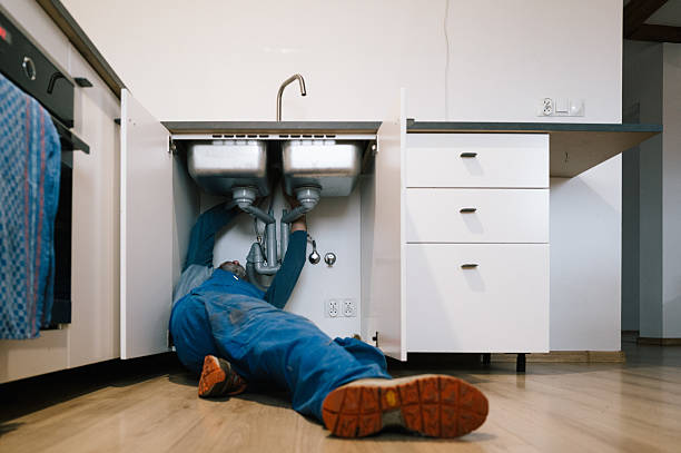 Professional Leak Detection technician working in Woodland, WA